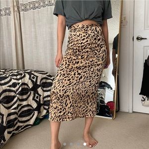 LEOPARD SLIP MIDI SKIRT